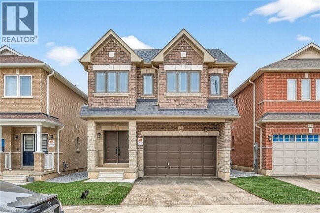 Building Photo - 15 Huntsworth Ave