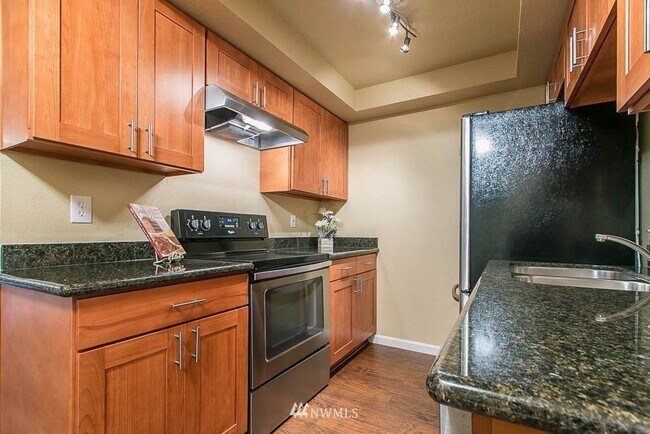 Foto del edificio - 1 Bedroom 1 Bathroom + Amenities in Mountl...