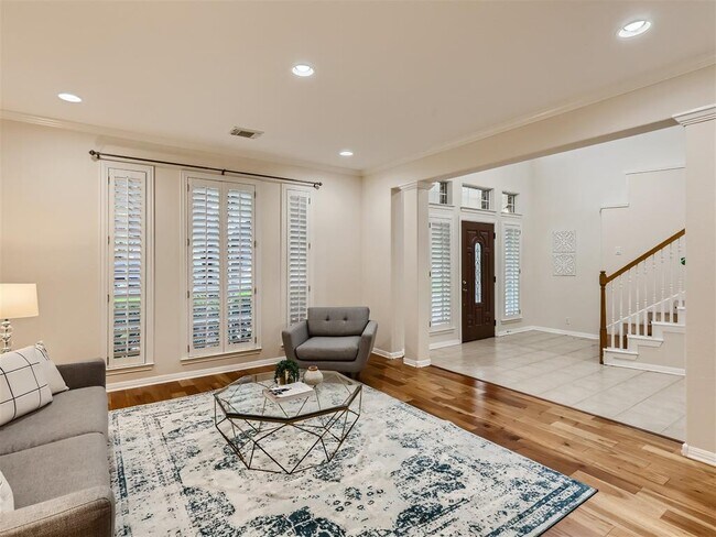 Building Photo - 8227 Fern Bluff Ave