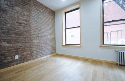 Primary Photo - 127 Ludlow St
