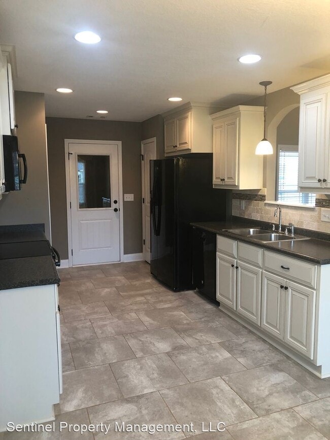 Foto del edificio - 4 br, 2 bath House - 315 South Charity Lane