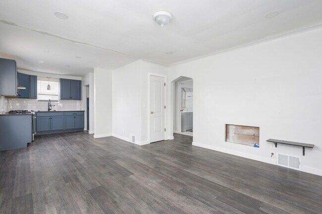 Foto del edificio - 12026 Wayburn St