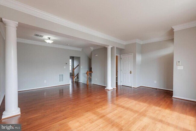 Building Photo - 25286 McIntyre Sq