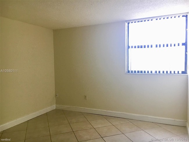 Building Photo - 2 br, 2 bath  - 7040 Coral Way Apt 208
