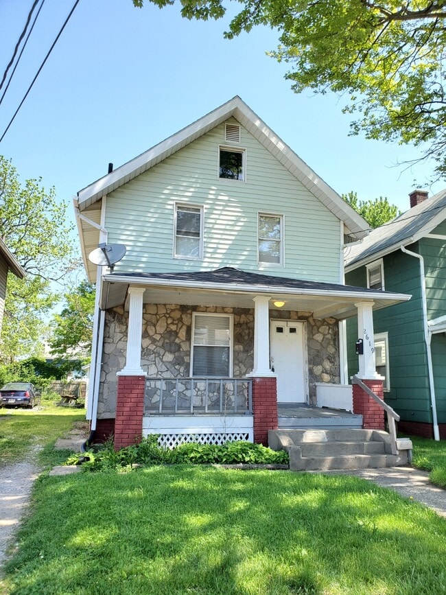 Building Photo - 2619 Clyde Pl SW