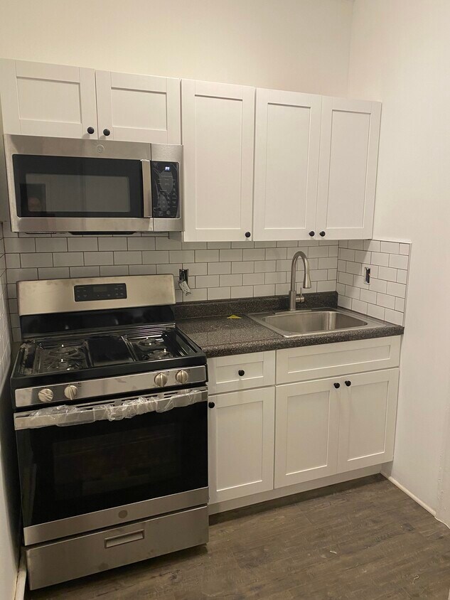 Foto principal - 400 River Dr