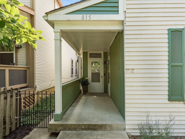 Building Photo - 815 Hamlet St