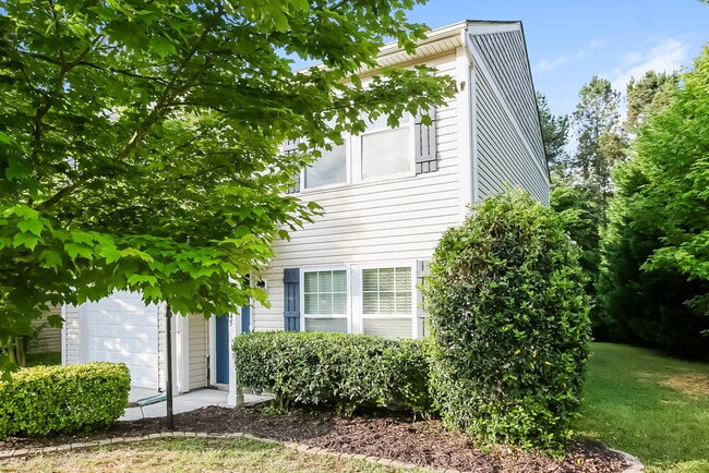 Building Photo - 15745 Lakepoint Forest Dr