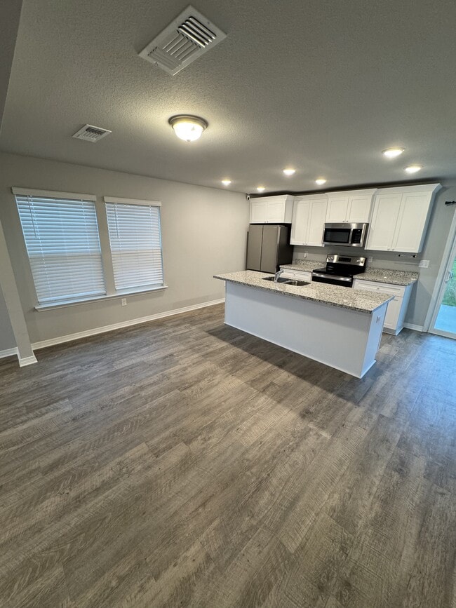 Foto del edificio - 14157 Sanctuary Trails Dr