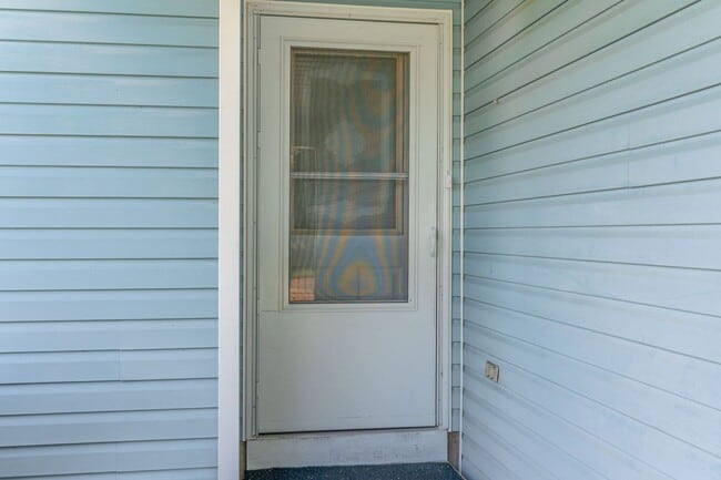 Foto del edificio - Updated Home South of I-10 in PRIME Crestview Location!