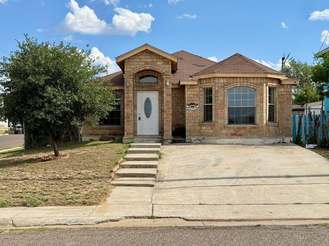 Primary Photo - 2019 Cross St
