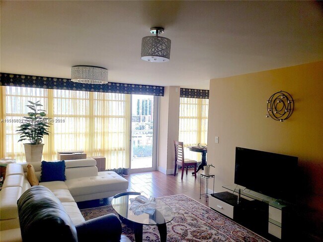 Foto del edificio - 230 174th St