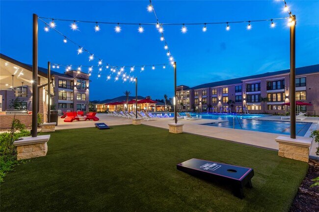 Foto del edificio - 30020 Creekside Ter Dr
