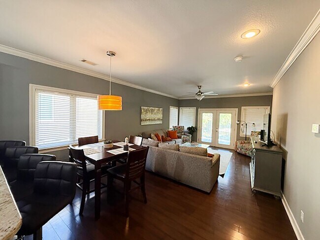 Foto del edificio - Lakefront Condo for Rent in Hot Springs