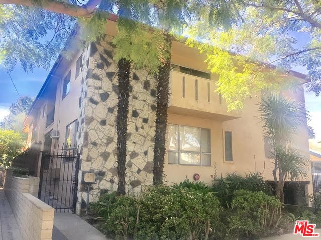 Building Photo - 1131 N Fuller Ave