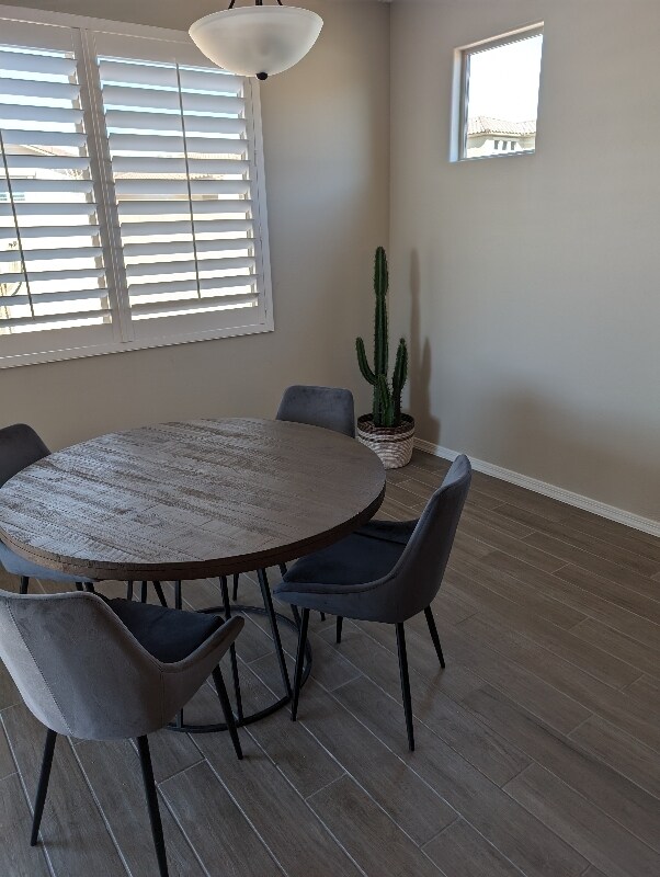 Foto del edificio - 11416 W Duane Ln