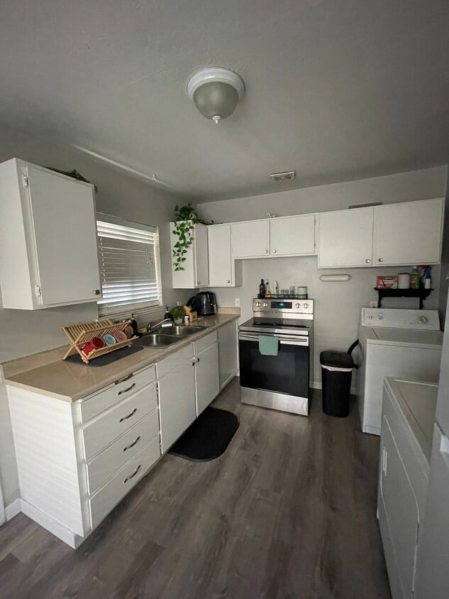 Photo - 2544 E 3300 S (Millcreek, UT)