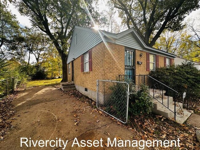 Building Photo - This home won't last long IN 38128!!!! Sec...