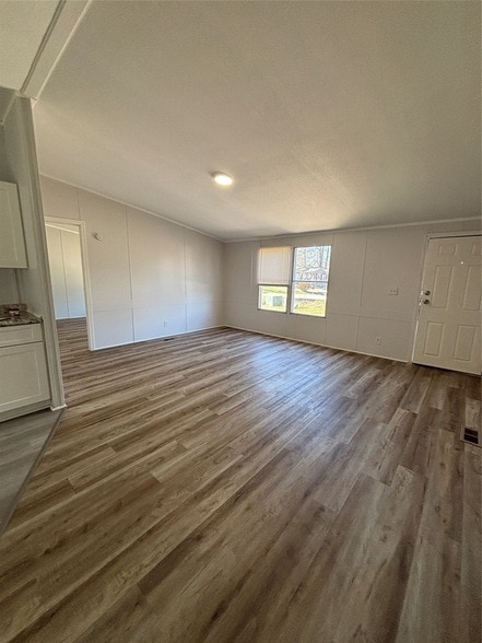 Foto del edificio - 16509 Brittany Way