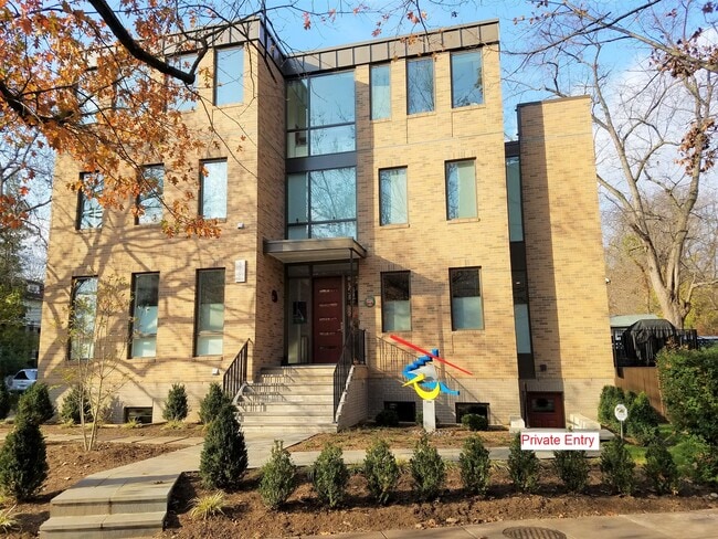 House Facade - 3700 Connecticut Ave NW