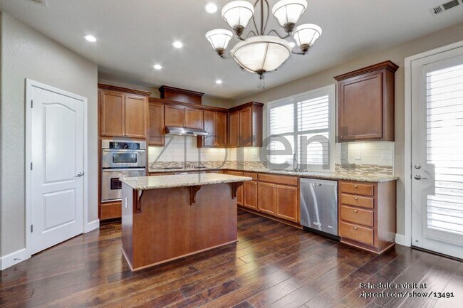 Building Photo - 308 Cantada Ct