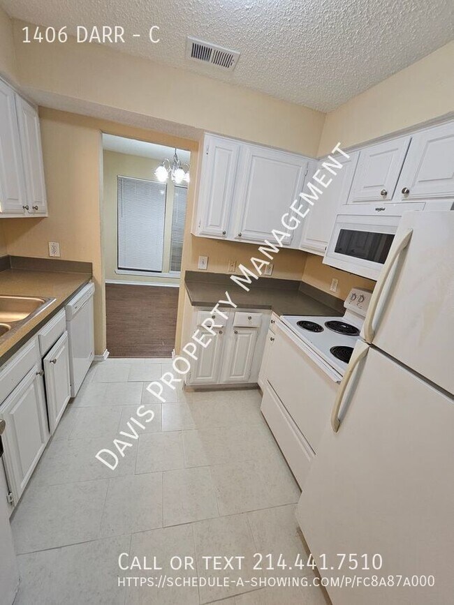 Building Photo - 1406 Darr St