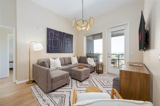 Building Photo - 3136 Meade Ave