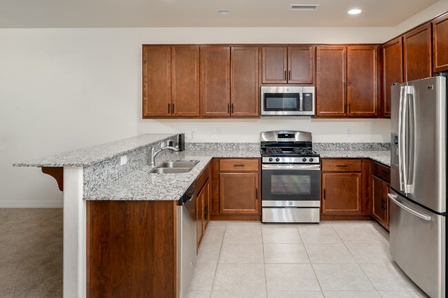 Building Photo - 2575 W Pollo Cir