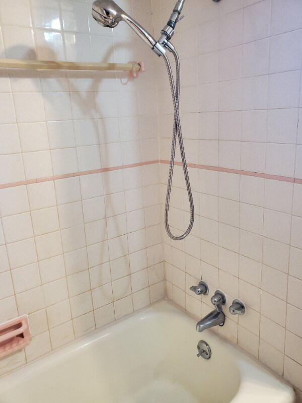 Foto del edificio - 328 N Delsea Dr