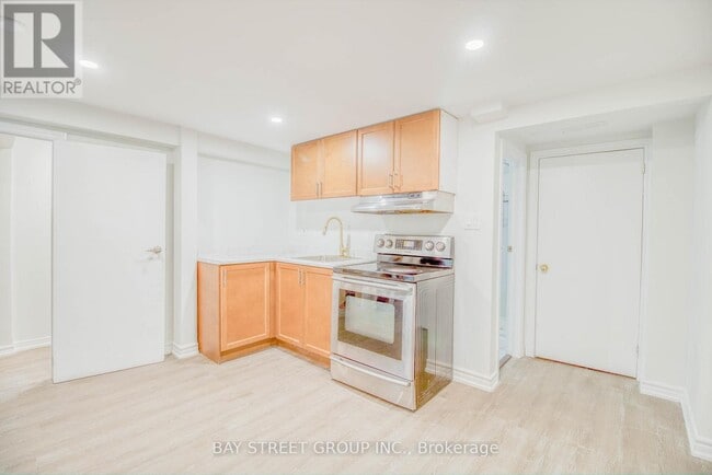 Photo du bâtiment - 65 Davis Rd