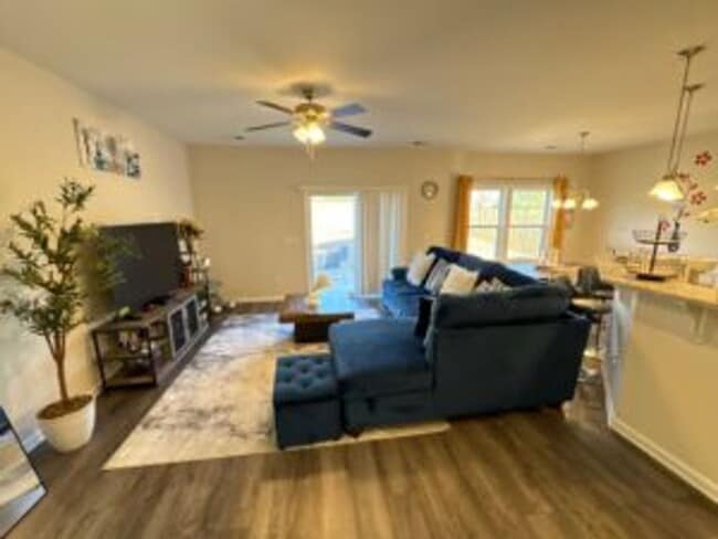 Building Photo - Beaufort Farms