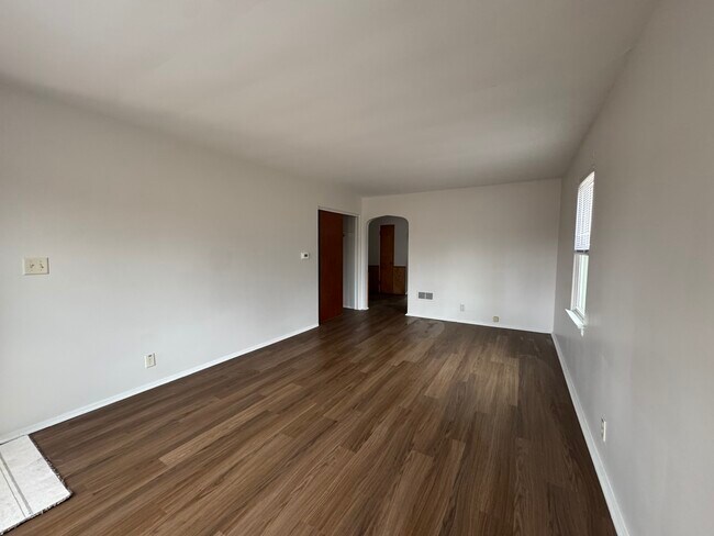 Foto del edificio - 1713 Goff Ave