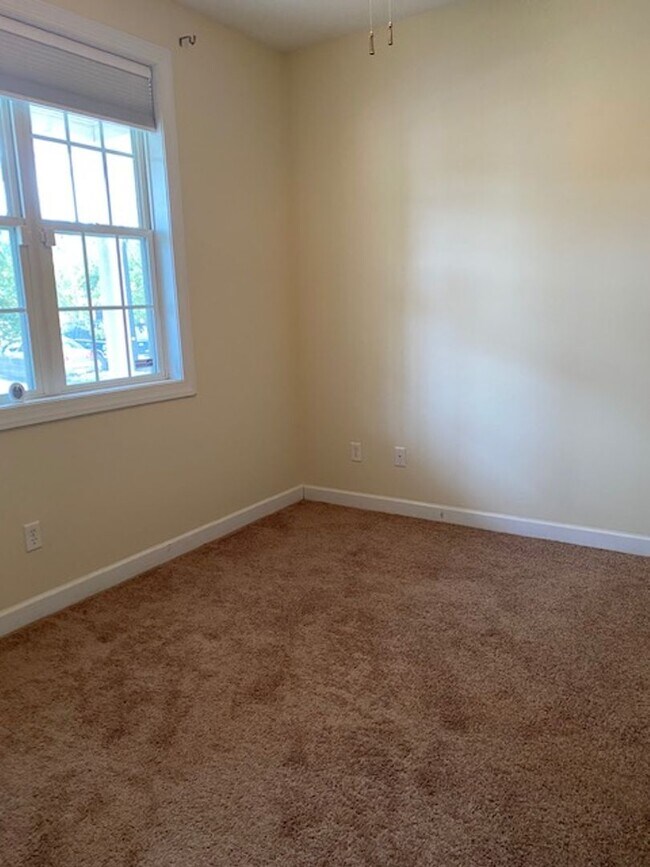 Foto del edificio - Carleton Town Homes