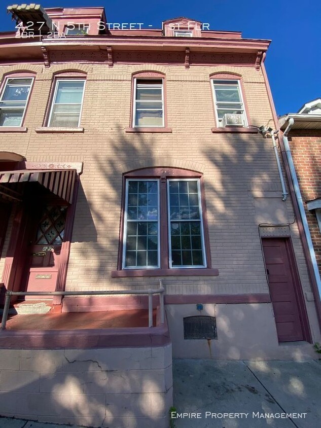Primary Photo - 427 N 5th St