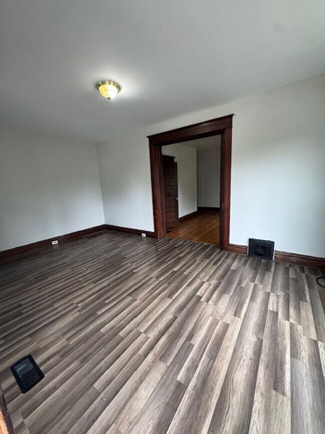 Foto del edificio - 2927 Broadway