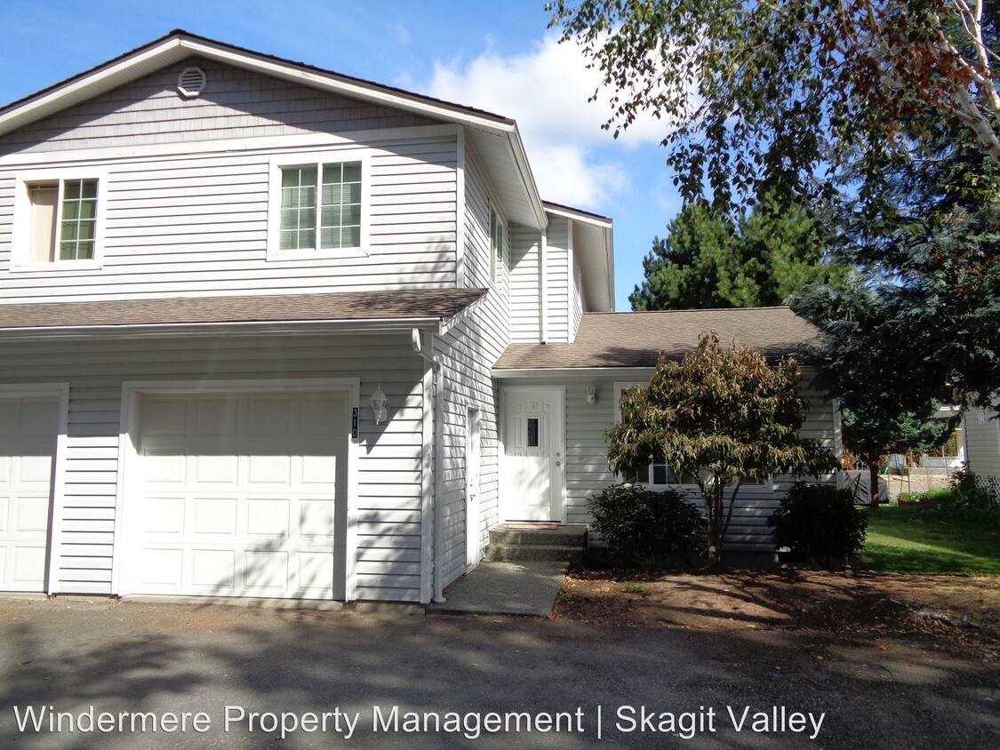 308 Birchwood Ln, Sedro Woolley, WA 98284 Condo for Rent in Sedro