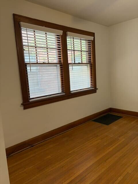 Foto del edificio - 3108 Indianola Ave