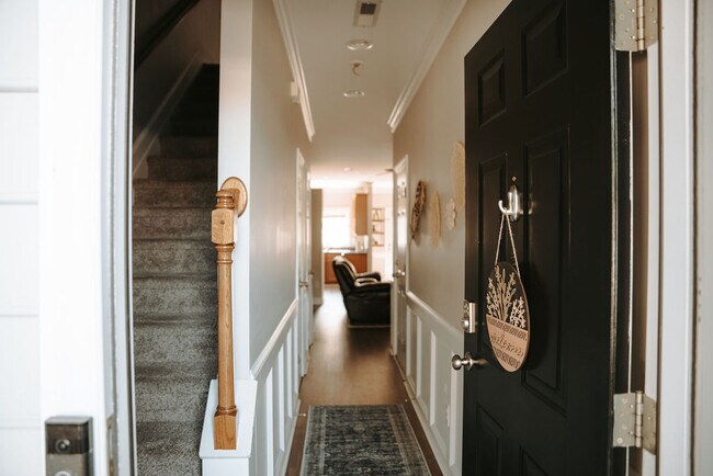 Foto del edificio - 4414 Piedmont Trace Dr