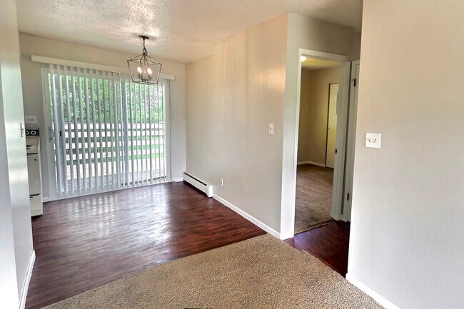 Foto del edificio - 990 33RD AVE