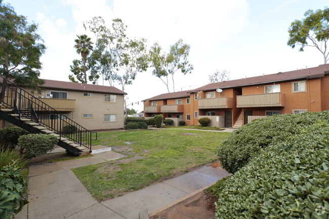 Building Photo - James Place Apartments