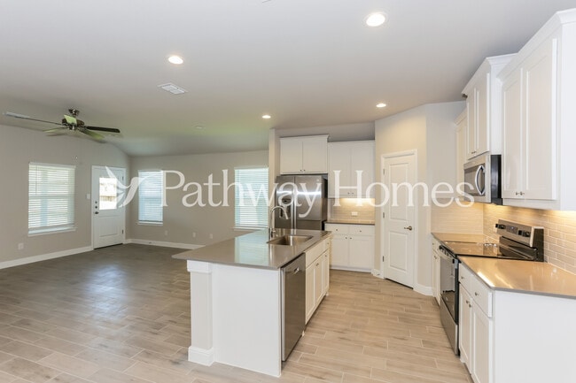 Building Photo - 1736 Reverie Rd