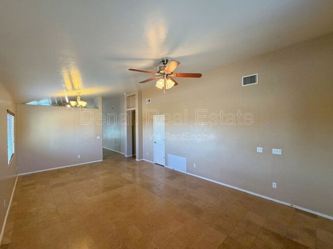 Foto del edificio - 2339 W Dillon Rd