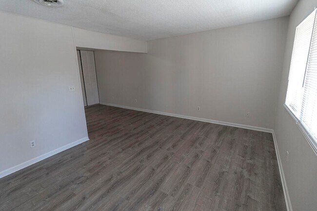 Foto del edificio - 801 N Ann St