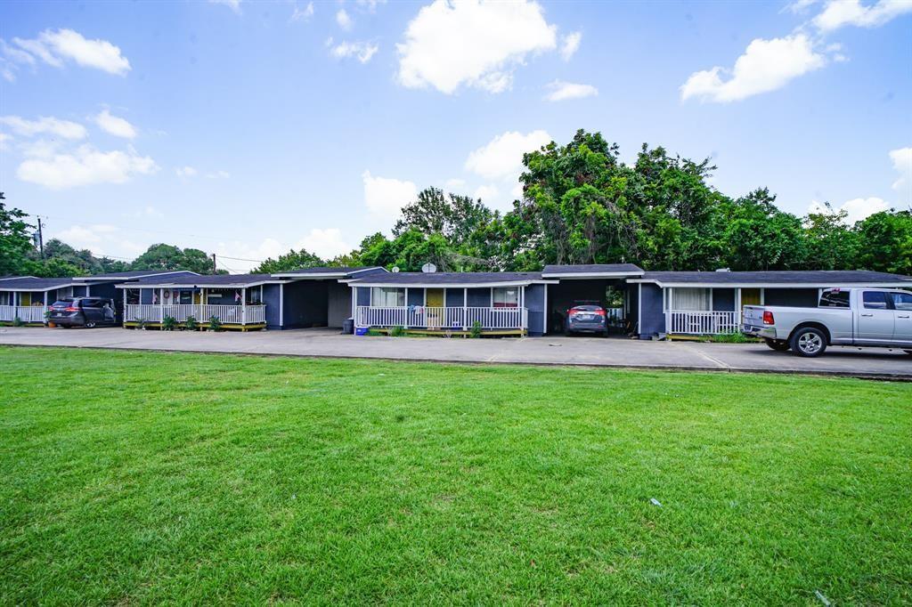 123 Stavena Rd Unit 1, Wharton, TX 77488 Room for Rent in Wharton, TX