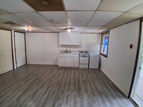 Building Photo - 13635 State Rte V