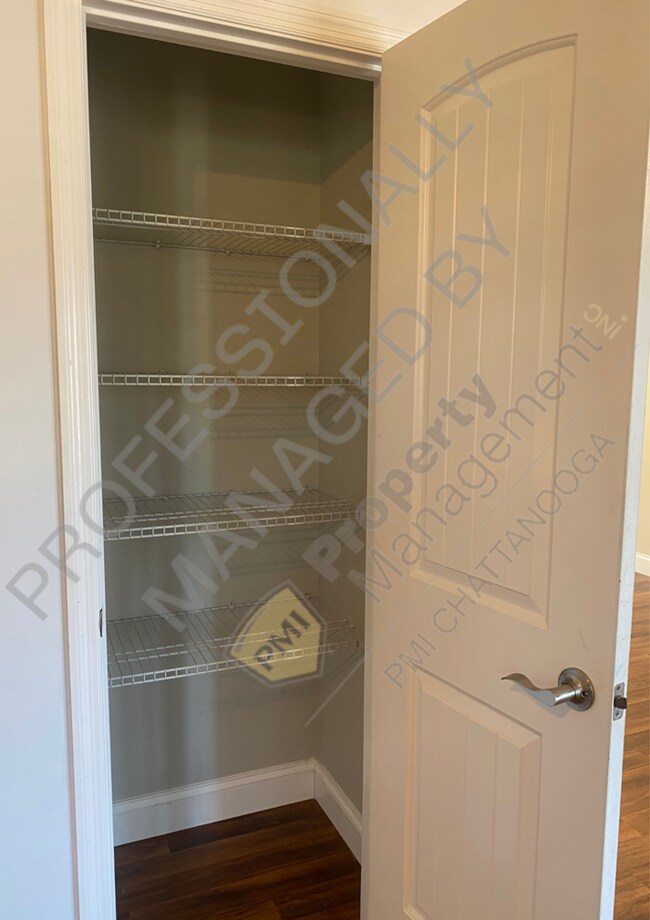 Foto del edificio - IMPROVED PRICE!! Beautiful 3 Bed, 2 Bath H...