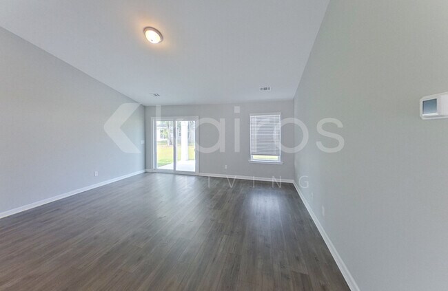 Building Photo - 104 Ebenezer Blf Wy