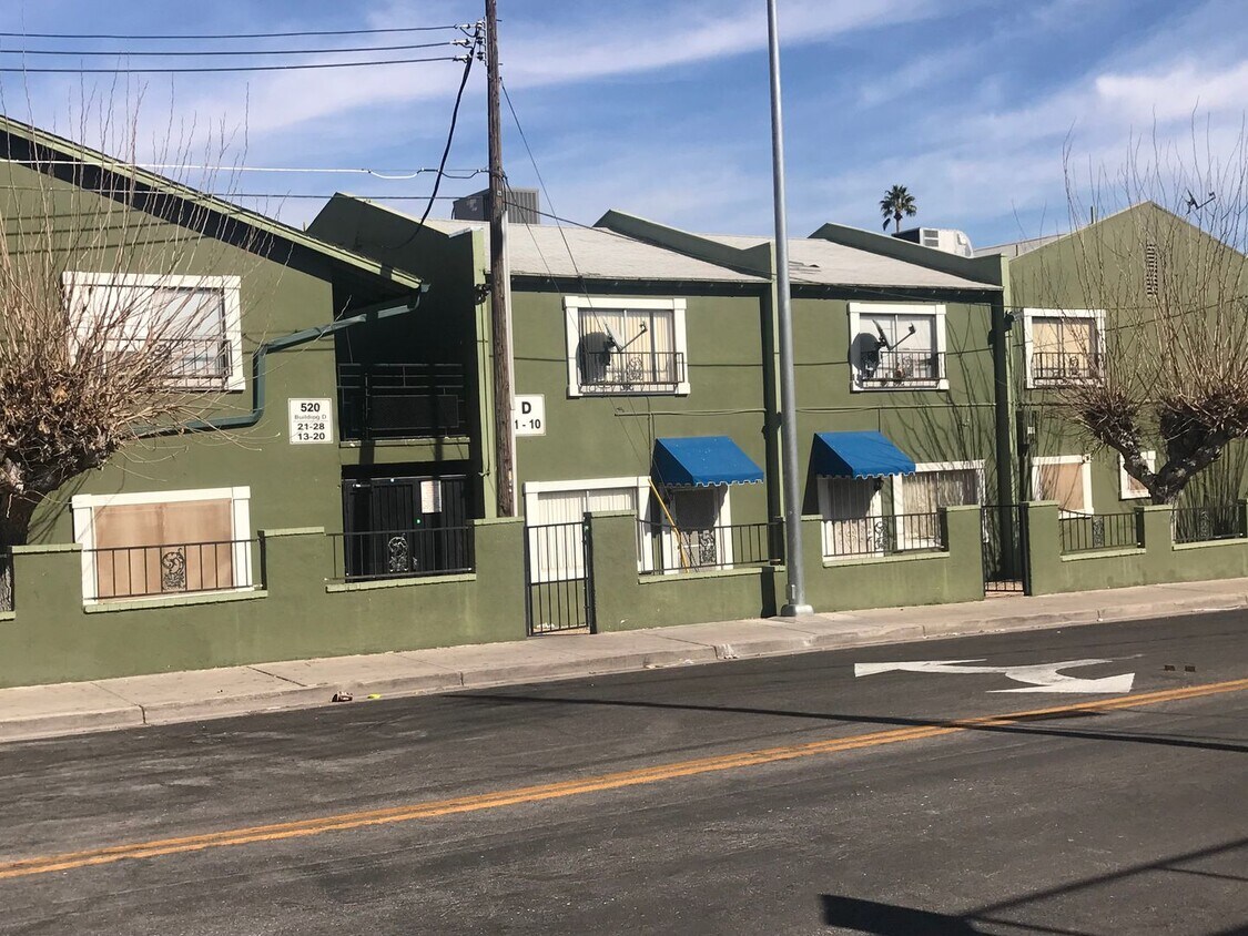Foto principal - 520 S 13th St