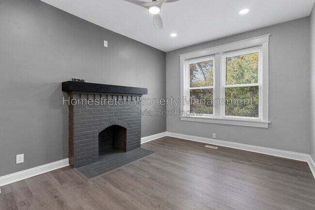 Foto del edificio - 3706 Meramec St
