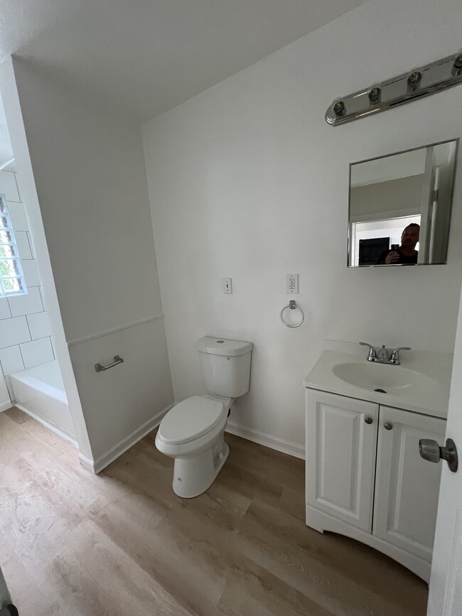 Photo - 3203 Tytus Ave Apartment